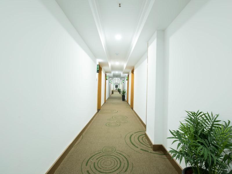 Greentree Inn Zhejiang Jiaxing Nanyang College Henglong Square Business Hotel Dış mekan fotoğraf