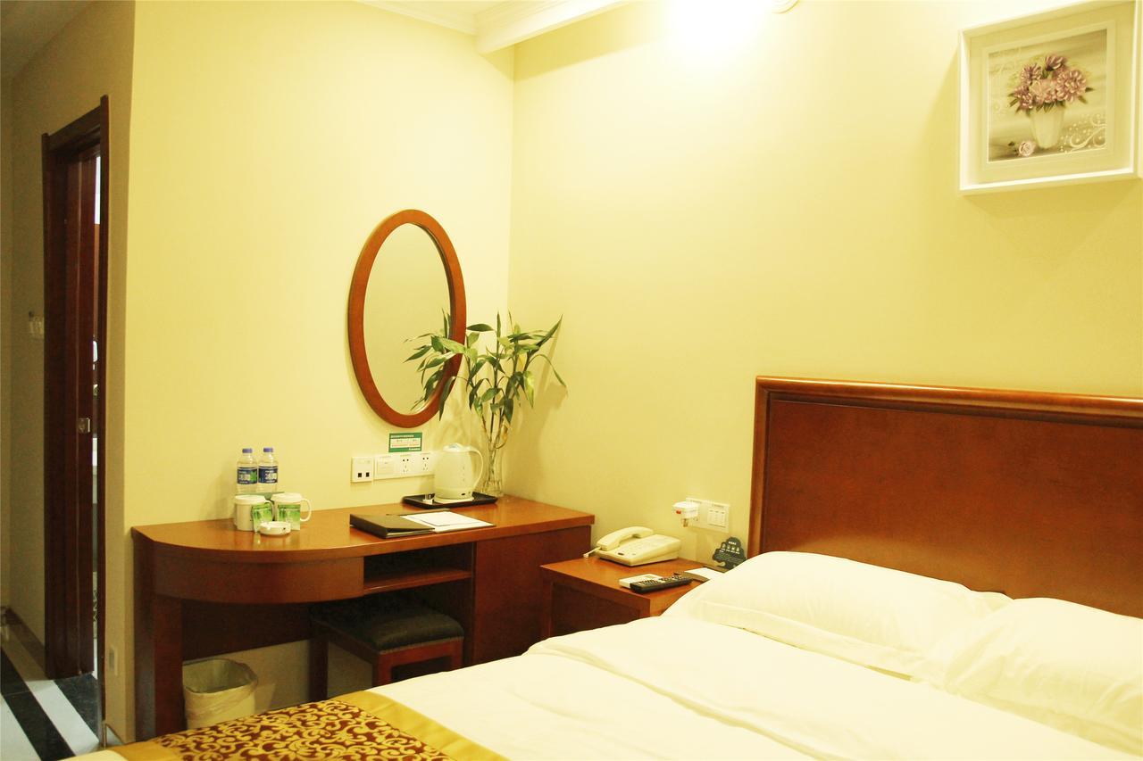 Greentree Inn Zhejiang Jiaxing Nanyang College Henglong Square Business Hotel Dış mekan fotoğraf