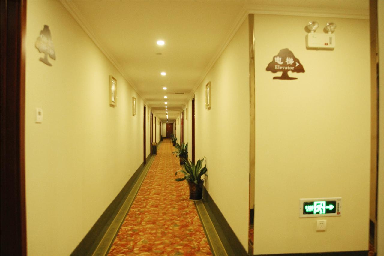 Greentree Inn Zhejiang Jiaxing Nanyang College Henglong Square Business Hotel Dış mekan fotoğraf
